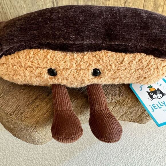 Jellycat Etienne Eclair NEW! Chocolate Eclair Amuseables FAST SHIP - Picture 2 of 7